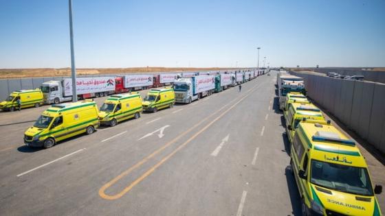 بالصور.. الأزهر يرسل قافلة مساعدات طبية إلى قطاع غزة