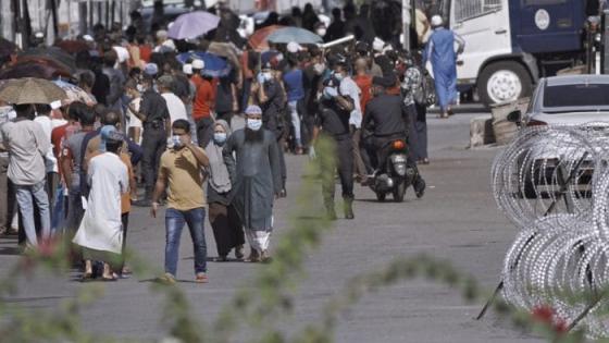 رجل يدنس القرءان أمام حشود غاضبة في بنغلاديش ليقتل ضربا
