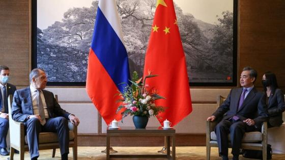 روسيا والصين تمددان معاهدة وقّعت منذ عشرين عام